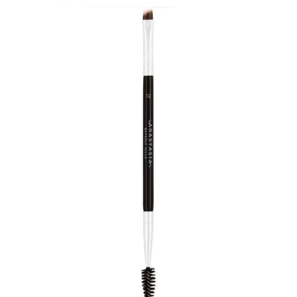 Anastasia Beverly Hills eyebrow brush